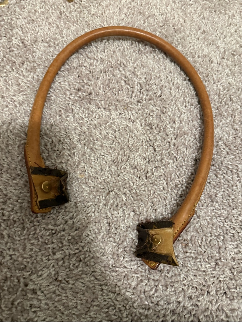Louis Vuitton looping bag Handle B56